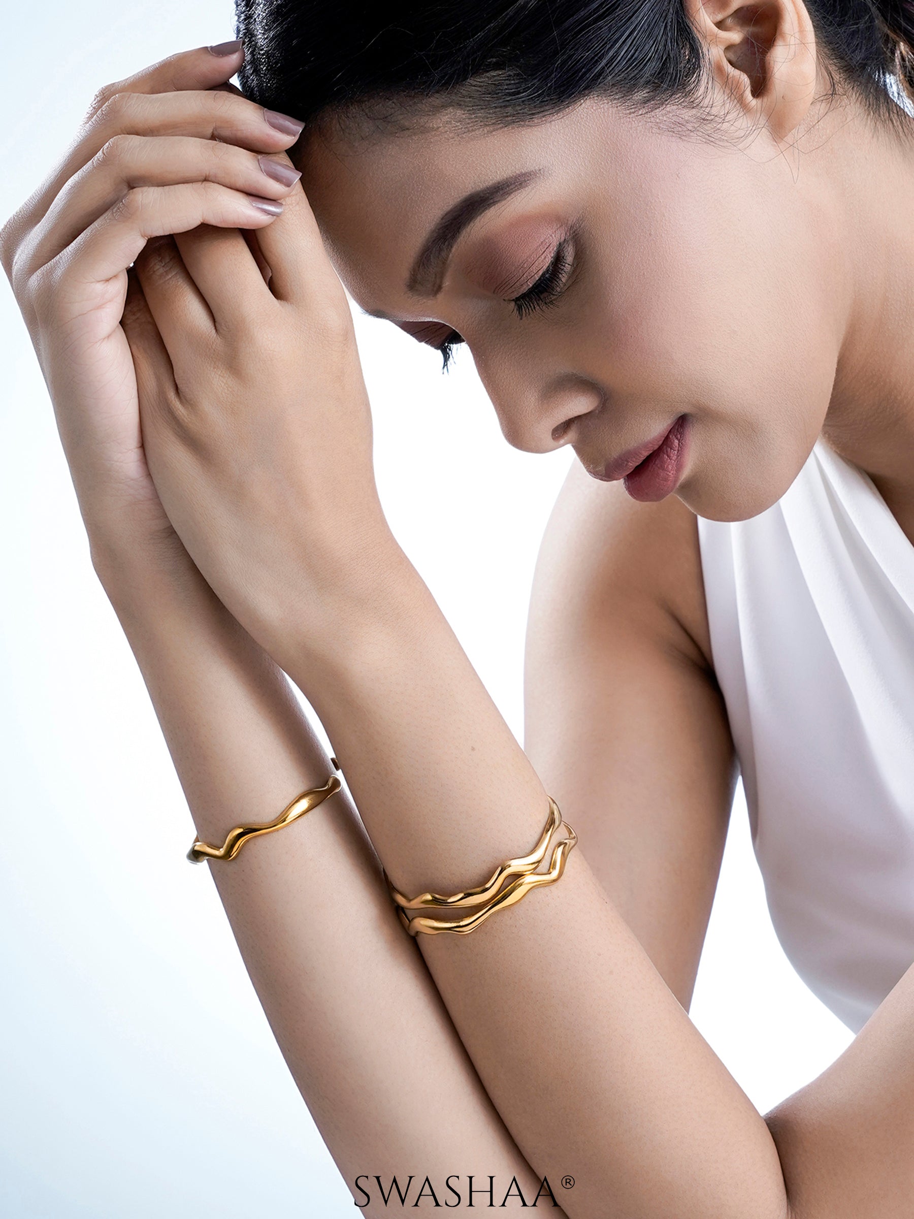 Tanisha Diamond Halo Shimmering Round Solitaires 18K Gold Plated Mangalsutra