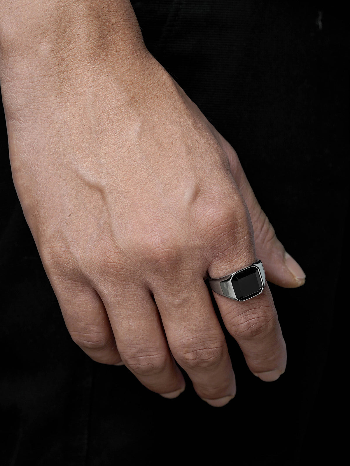 Thorne Black Square Stone Signet Band Men's Ring