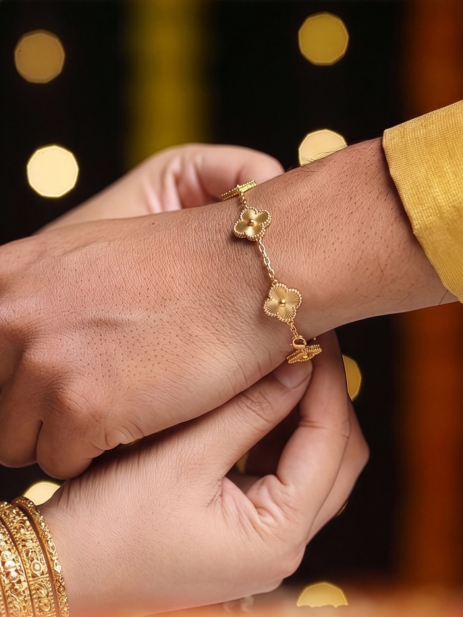 Velmira Clover Charm 18k Gold Plated Women's Link Chain Bracelet