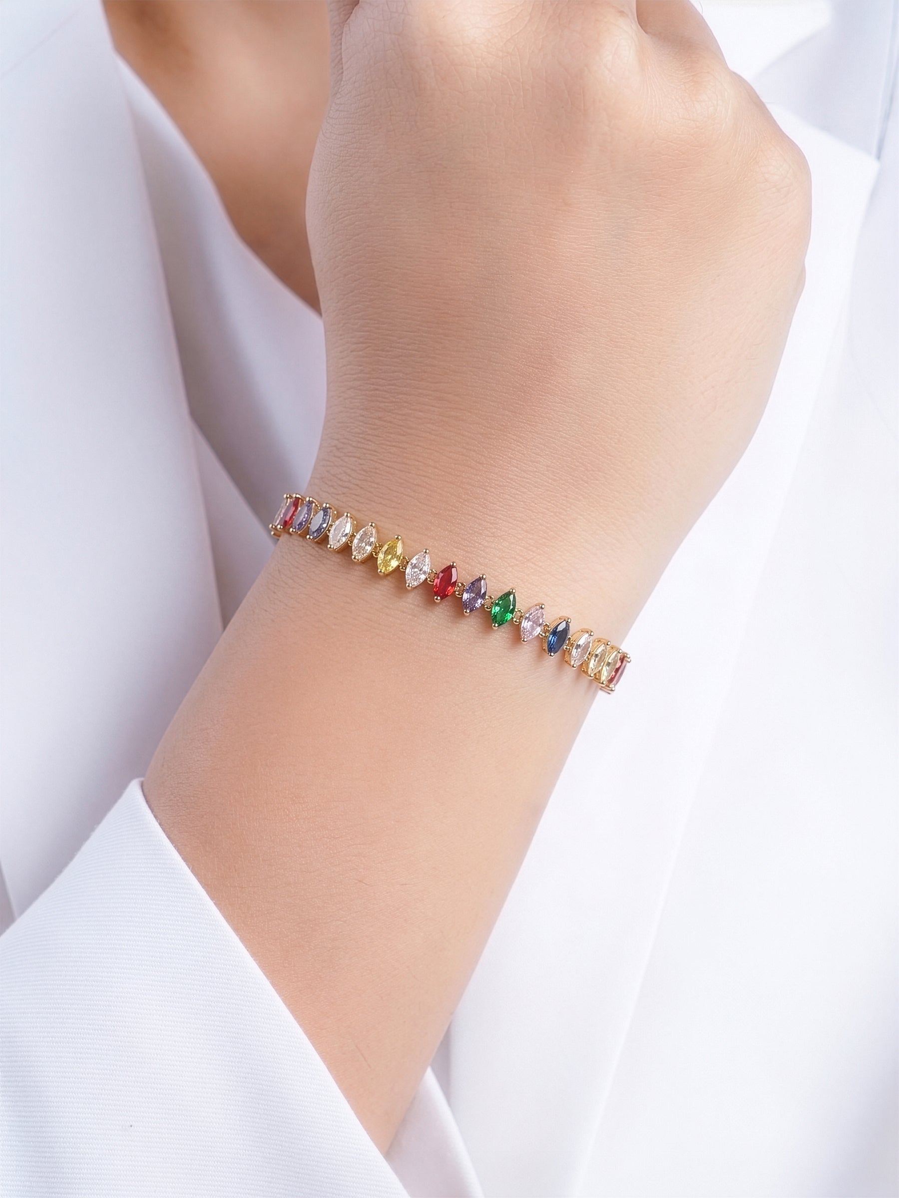 Veyra Multi 18K Gold Plated Diamond Women's Tennis Loose Bracelet