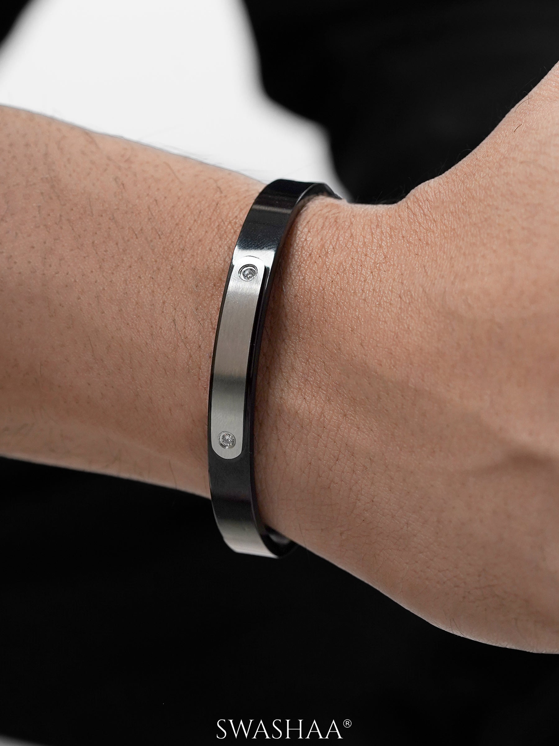 Wade Diamond Black Men's Band Bracelet Kada