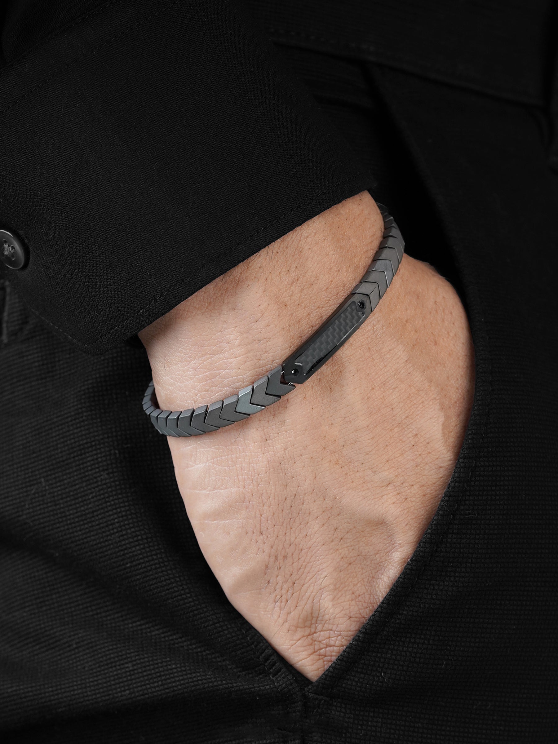 Warsaw Chevron Links Black Men's Bracelet
