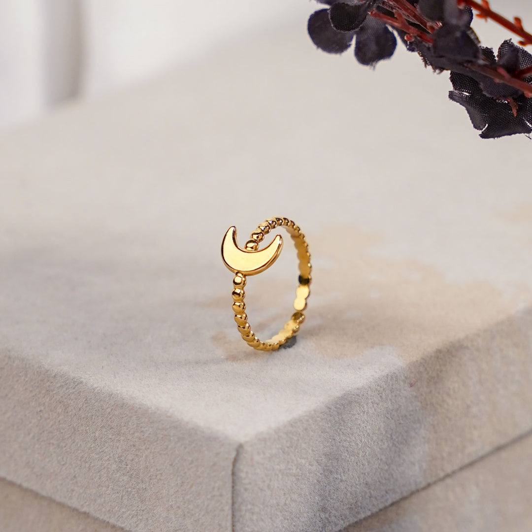 Zeus Moon Ring - Swashaa