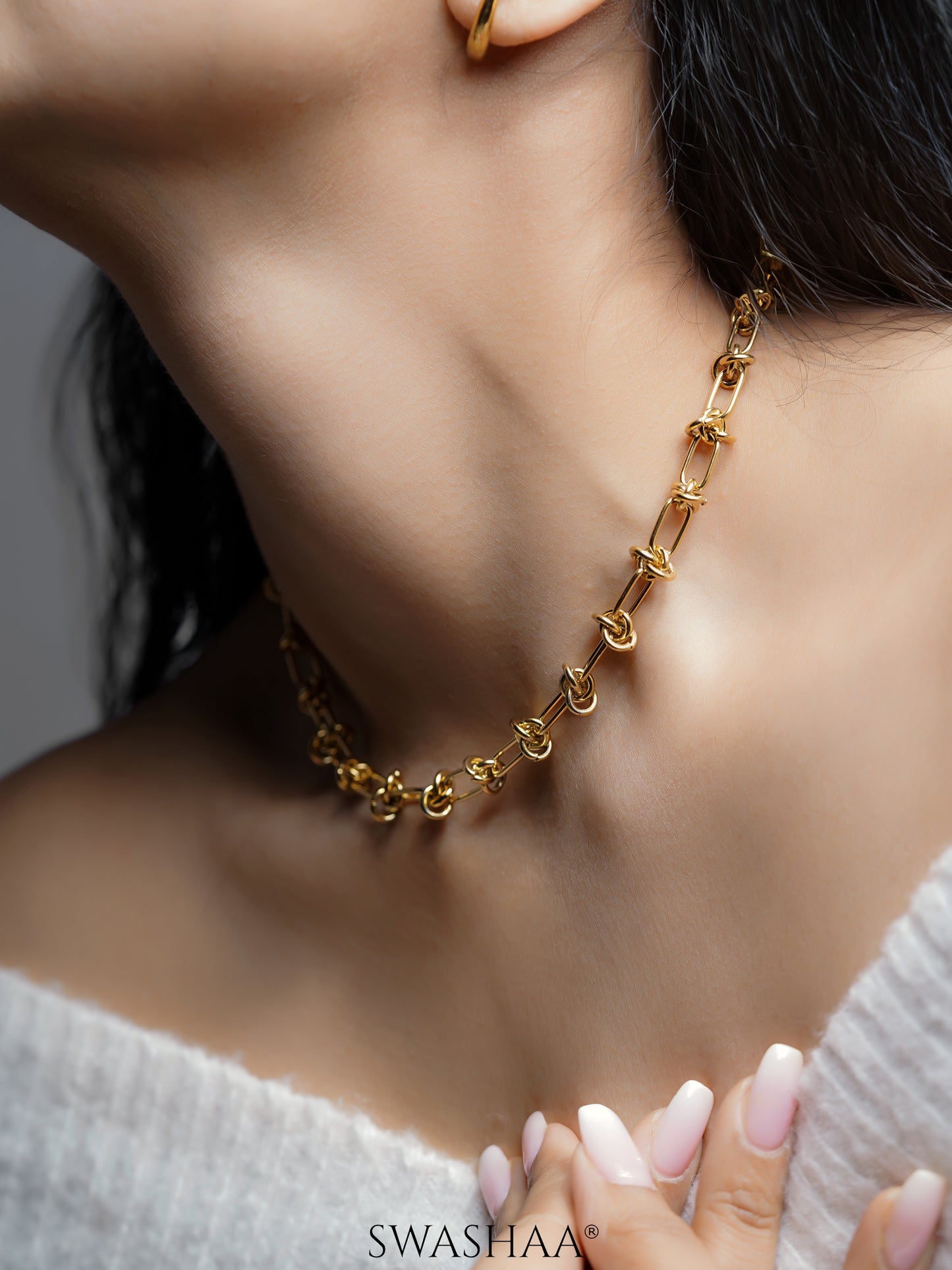 Zynn Link Knot 18K Gold Plated Choker Necklace