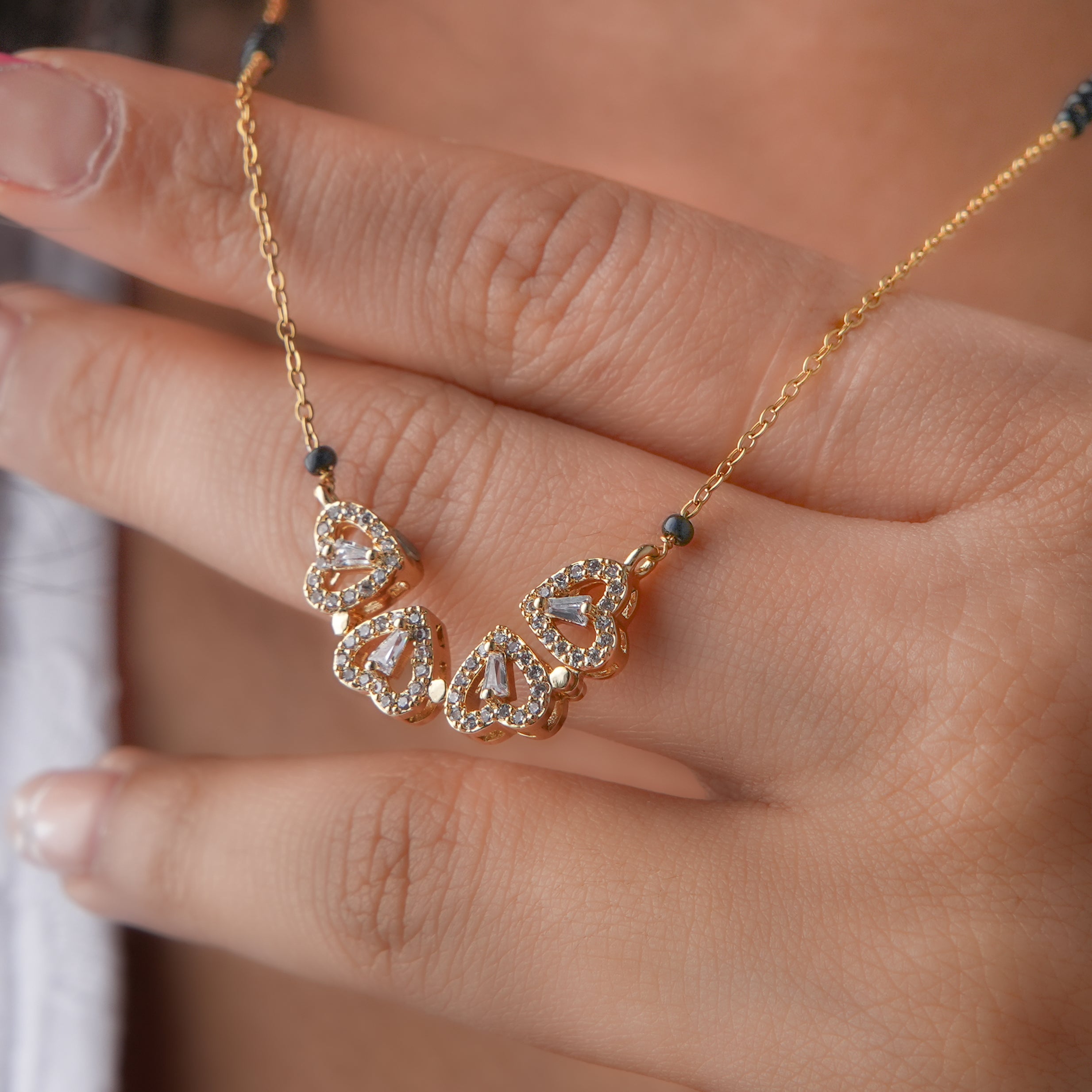 Gleaming Clover Mangalsutra