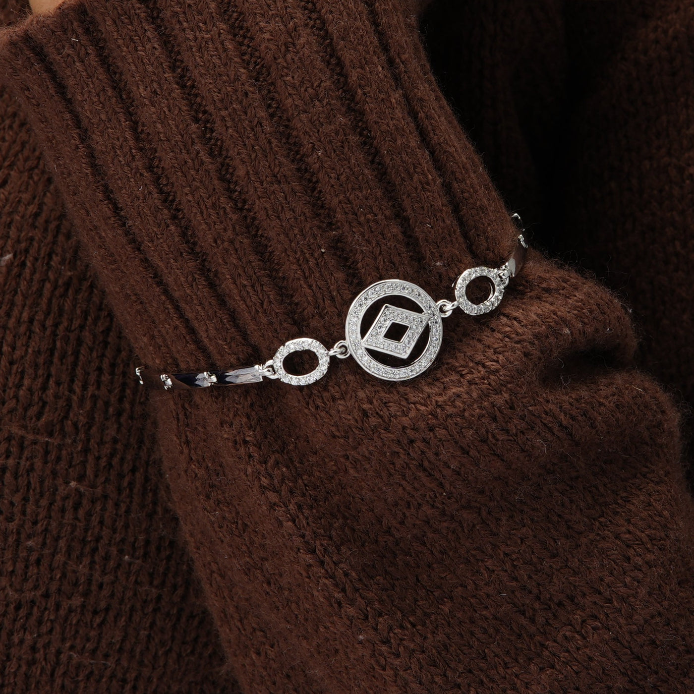 Evangelina Bracelet - Swashaa