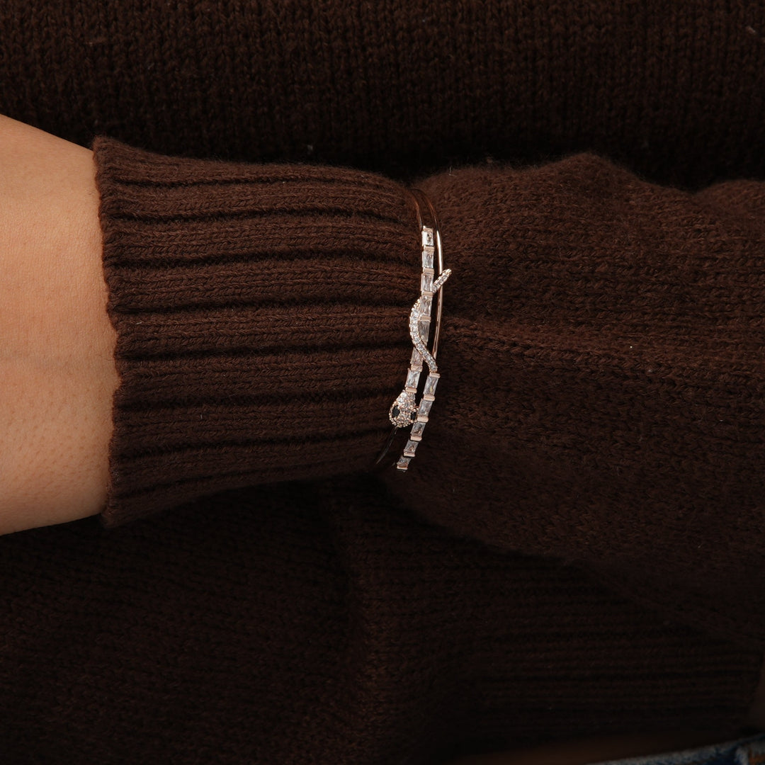 Petunia Snake Cuff Bracelet - Swashaa