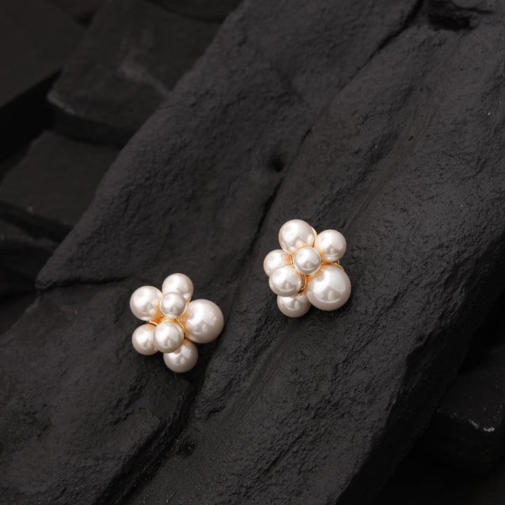 Ayaka Earrings - Swashaa