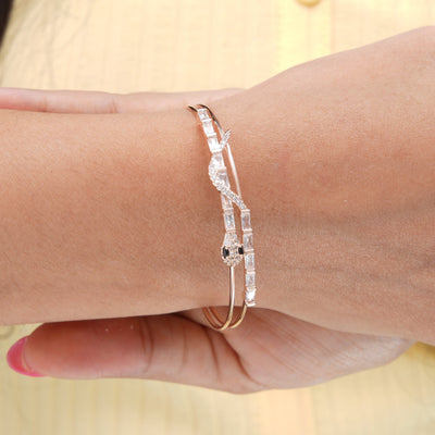 Petunia Snake Cuff Bracelet - Swashaa